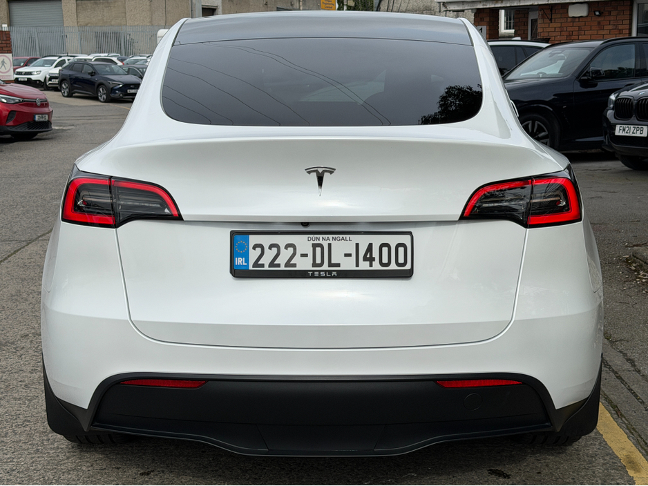 2022 Tesla Model Y - image 10