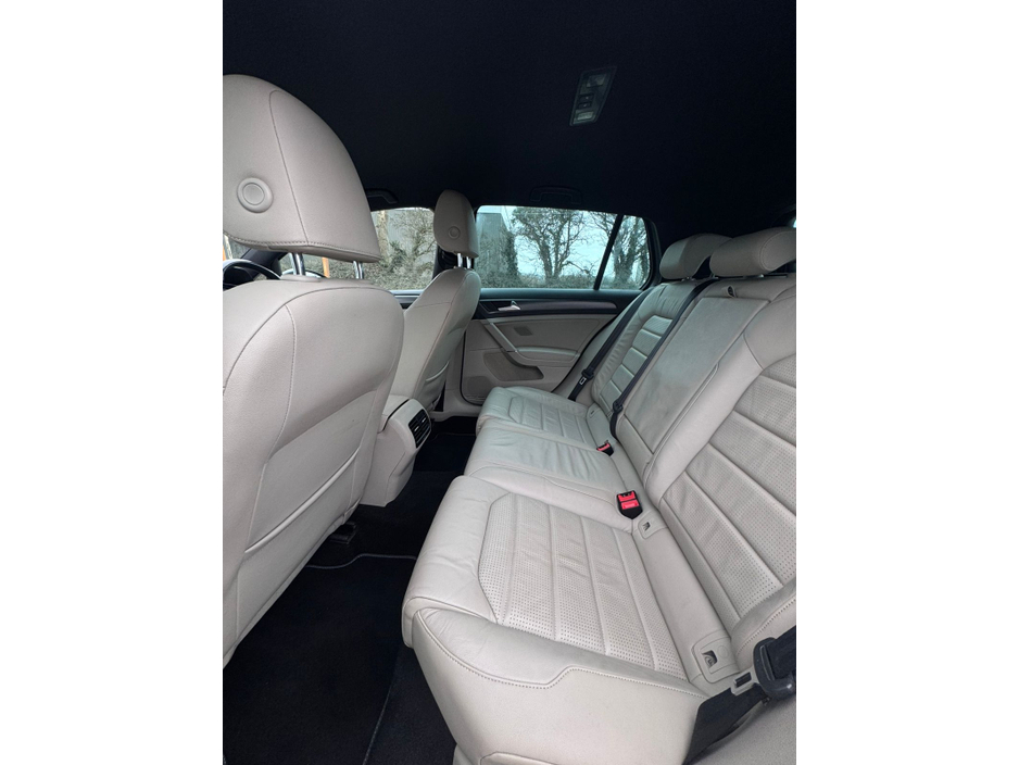 2019 Volkswagen E-Golf EE E1F 136BHP 5DR AUTO E-GOLF €12,800