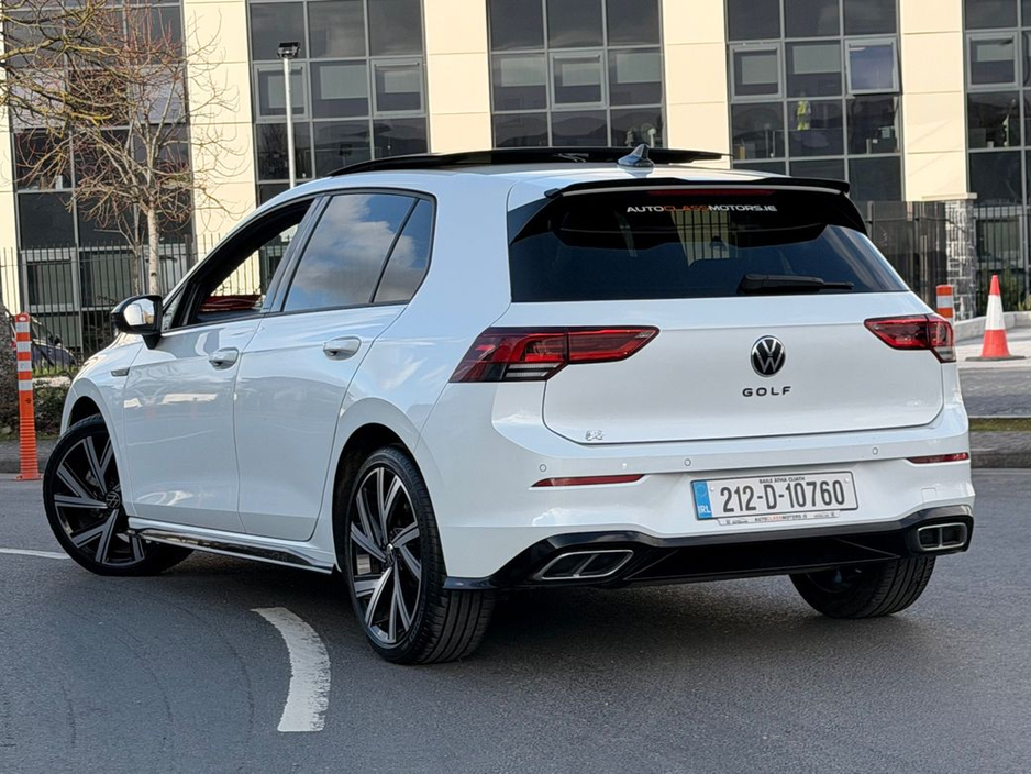 2021 Volkswagen Golf - image 30