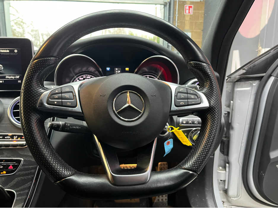 2017 Mercedes-Benz C Class 2017 MERCEDES-BENZ C220D LAUREUS EDITION 2.2 AUTOMATIC / CRUISE CONTROL / REVERSE CAMERA / ELECTRIC MEMORY & HEATED SEATS / PADDLE SHIFTERS / AMBIENT LIGHTS AND MORE