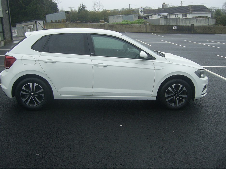 2021 Volkswagen Polo - image 7