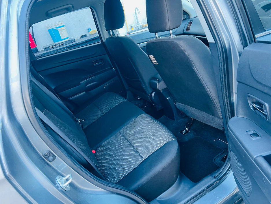 2015 Mitsubishi ASX - image 9