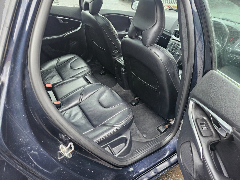 2016 Volvo V40 2.0 D2 SE NAV 120BHP 5DR 40 SERIES €8,450