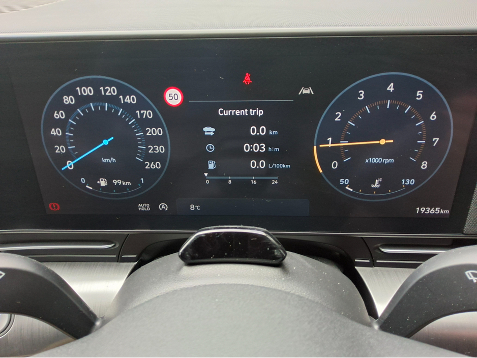 2024 Hyundai Kona - image 12