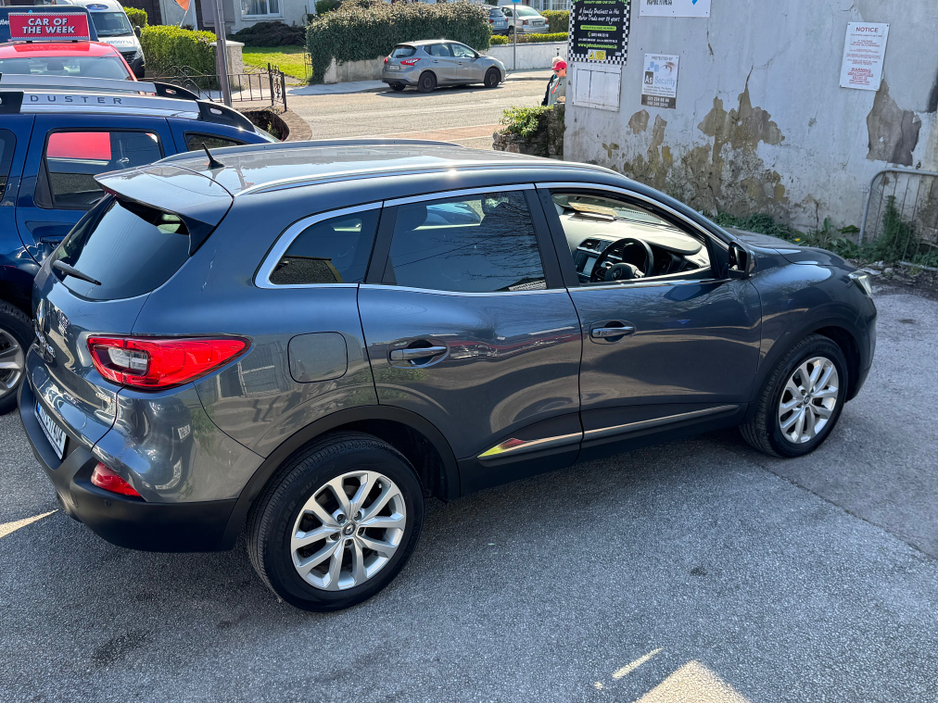 2017 Renault Kadjar - image 5