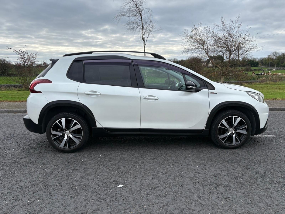 2016 Peugeot 2008 - image 6