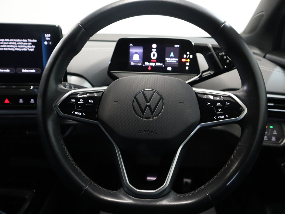 2023 Volkswagen ID.4 - image 10