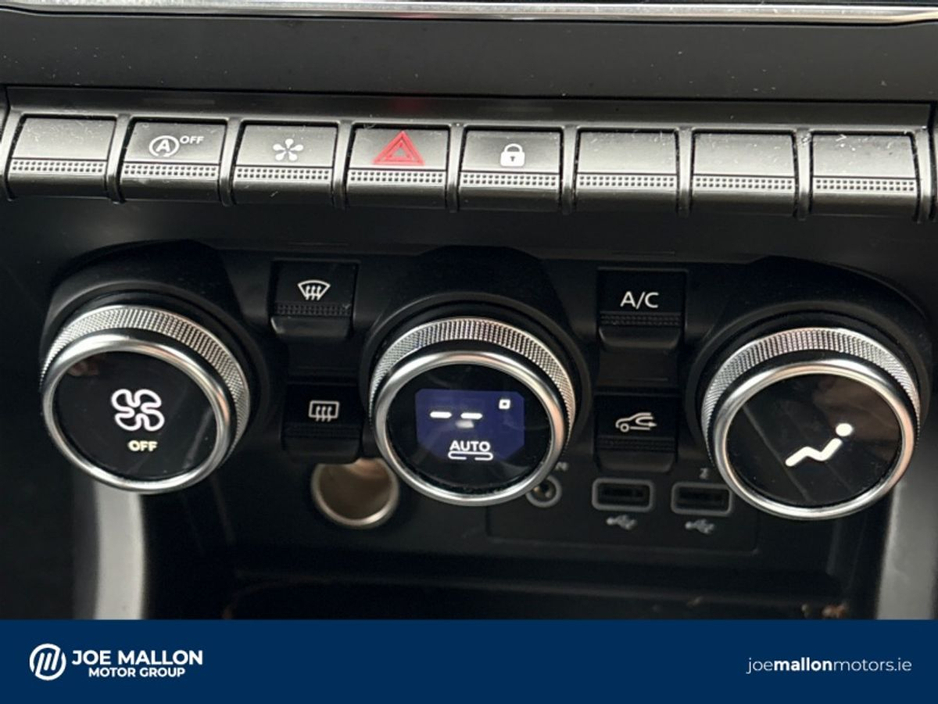 2023 Renault Arkana - image 27