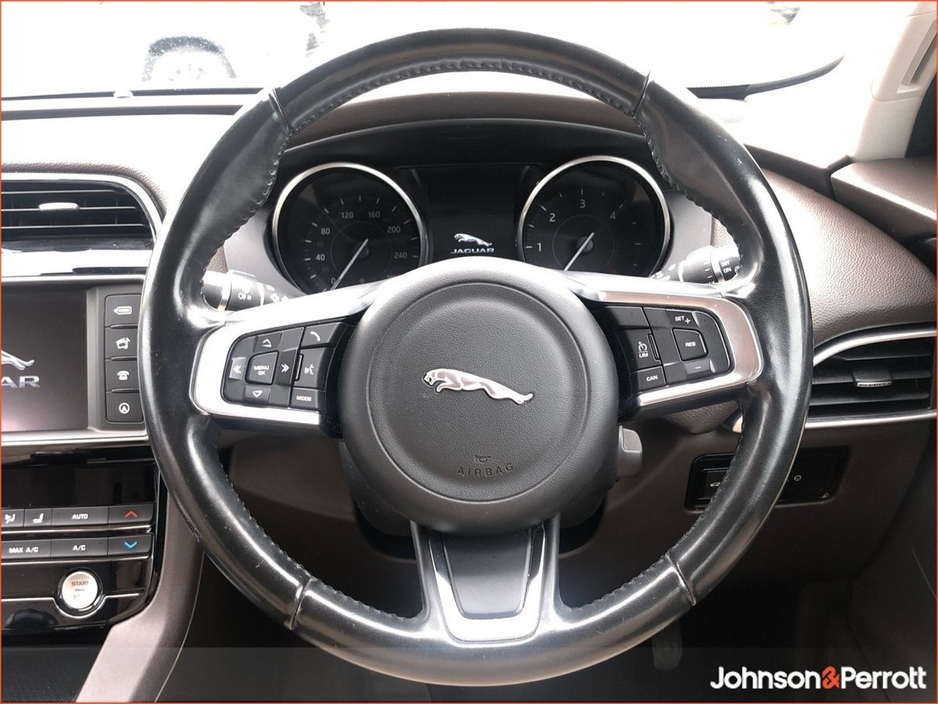 2018 Jaguar F-Pace RWD 2.0 D 163PS Prestige €21,900
