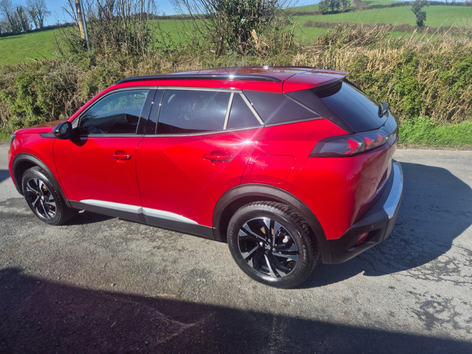 2022 Peugeot 2008 - image 5