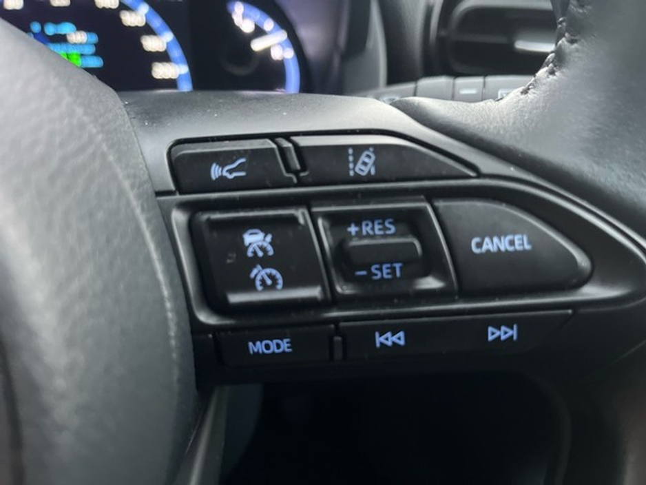 2024 Toyota Yaris Cross YARIS CROSS LUNA SPORT