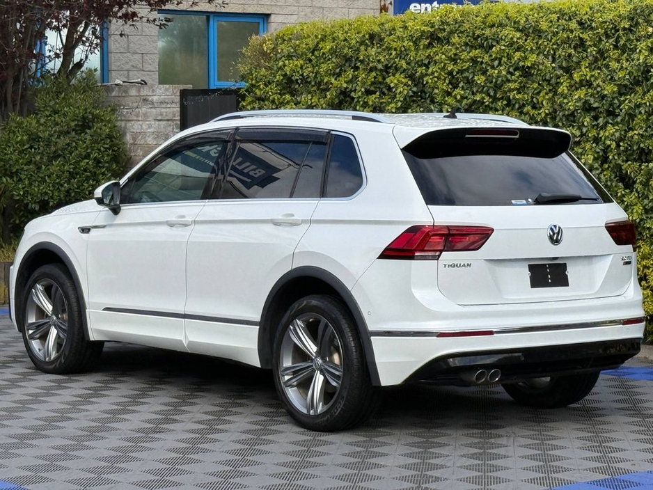 2018 Volkswagen Tiguan - image 5
