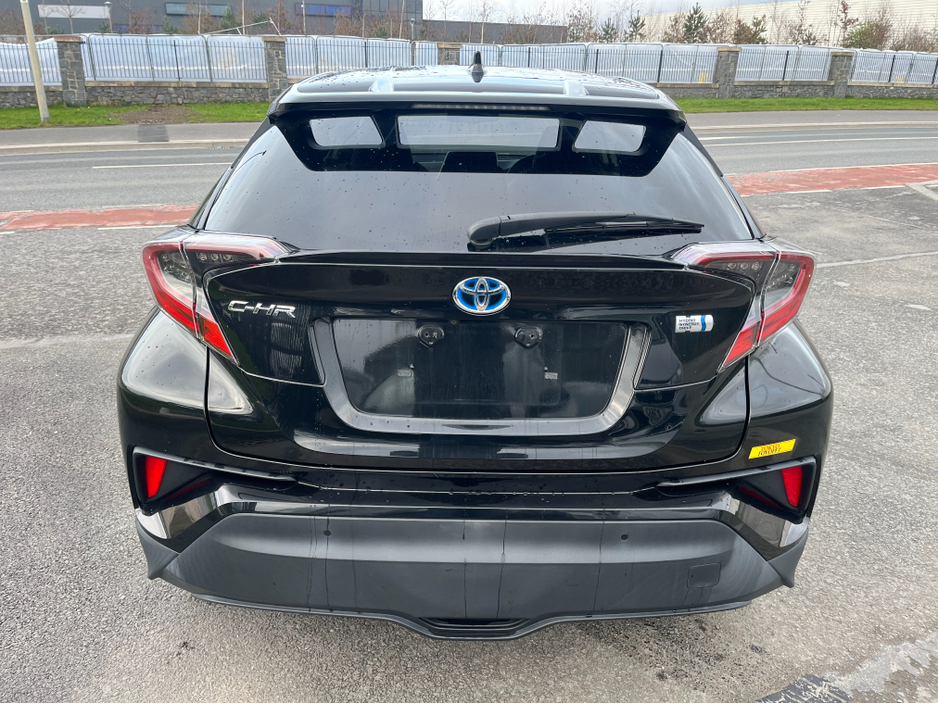 2016 Toyota C-HR - image 6