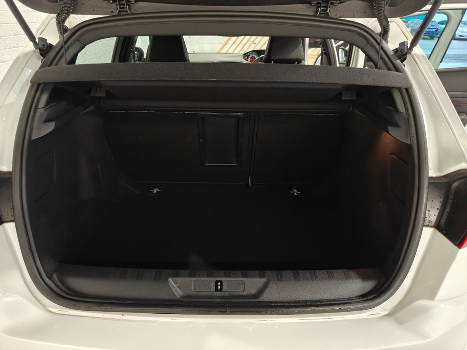 2019 Peugeot 308 - image 26