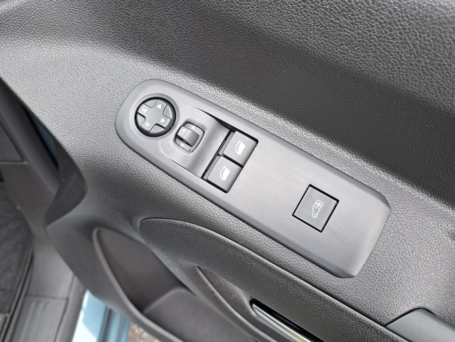 2026 Opel Combo - image 31