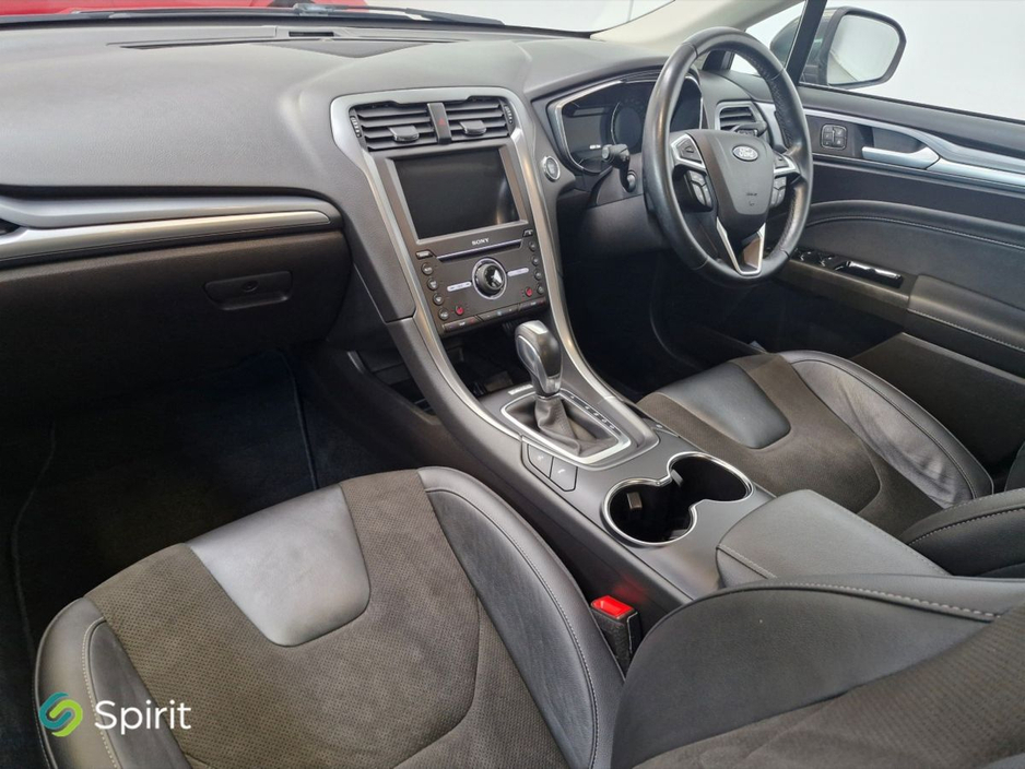 2019 Ford Mondeo - image 4