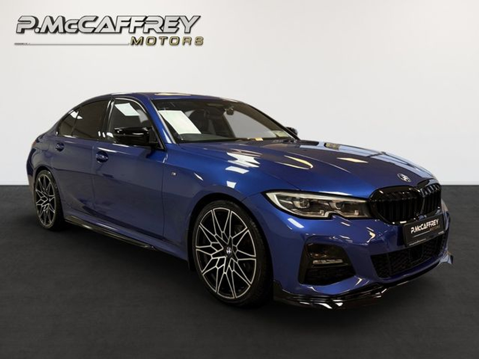 2019 BMW 3 Series - image 3