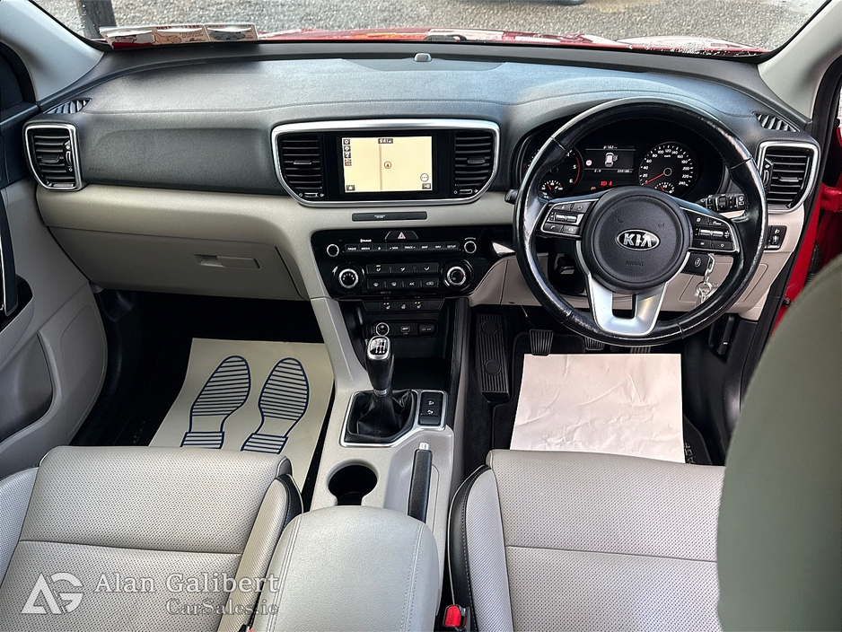 2020 Kia Sportage - image 11