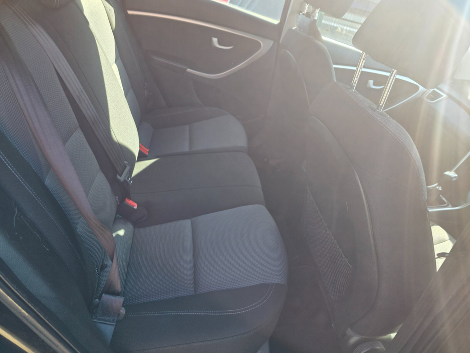 2014 Hyundai i30 - image 7