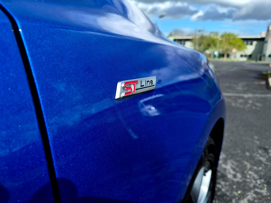 2020 Ford Focus - image 12