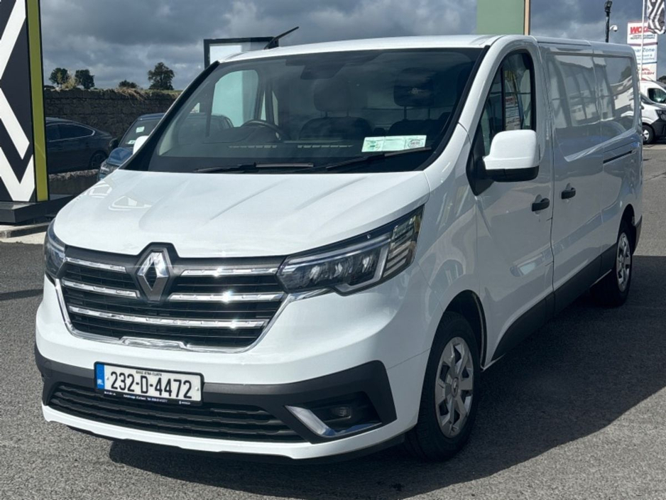2023 Renault Trafic RED VAN FWD 130 3T1 E6 ex vat price displayed €21,550