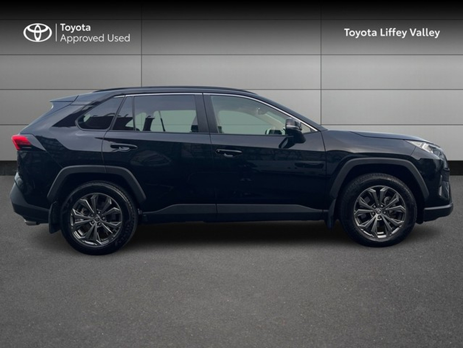 2025 Toyota Rav4 - image 3