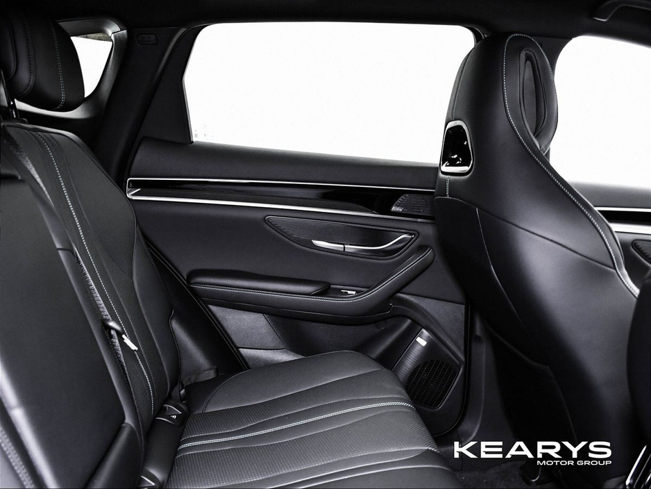 2025 BYD Seal U - image 12