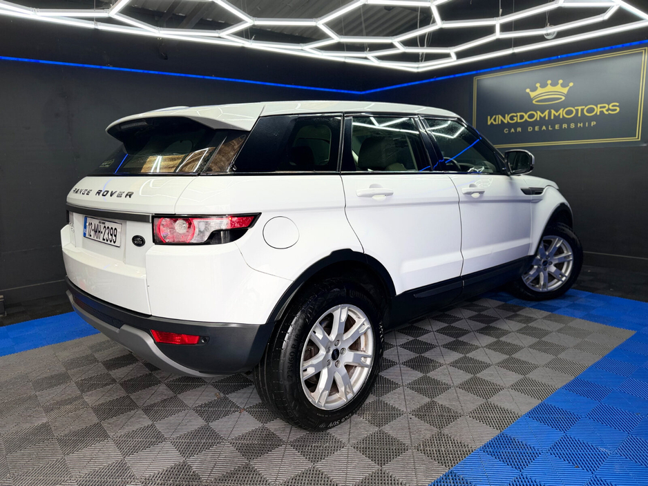 2012 Land Rover Range Rover Evoque - image 11