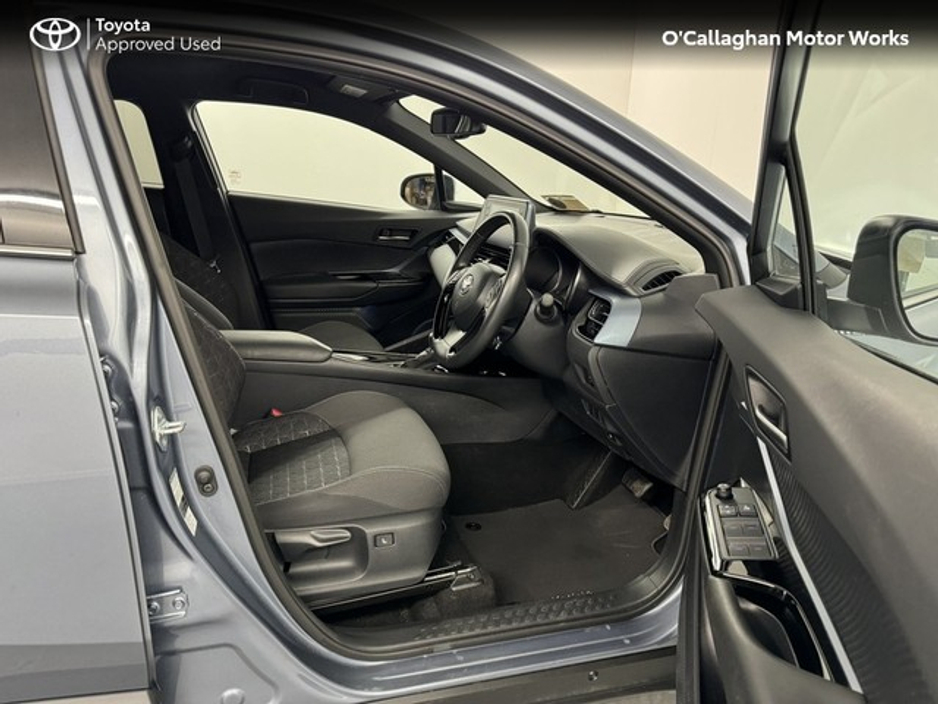 2022 Toyota C-HR C-HR 1.8 HYBRID SPORTMONO €25,950