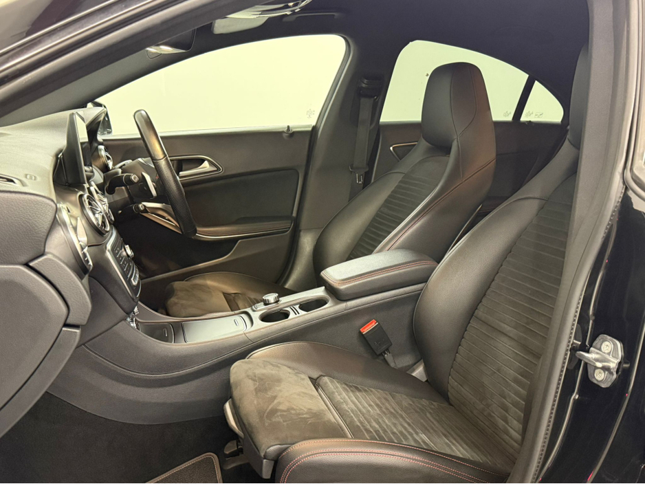 2019 Mercedes-Benz CLA Class - image 8