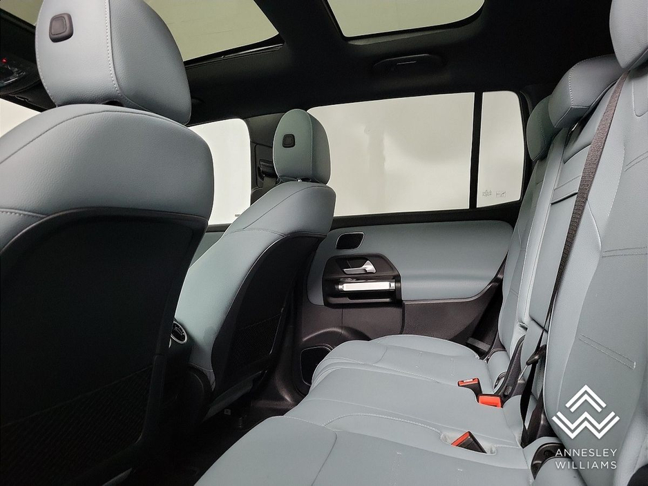 2025 Mercedes-Benz EQB - image 15