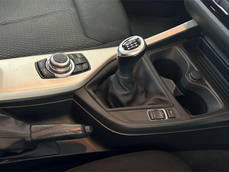 2017 BMW 1 Series 116D**MULTIFUNCTIONAL STEERING WHEEL**BLACK CLOTH INTERIOR**DIGITAL MEDIA DISPLAY**BLUETOOTH**AIR CONDITIONING**NAVIGATION**ISOFIX**FINANCE AVAILABLE** €14,995