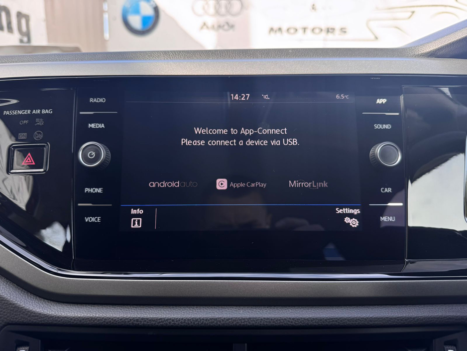 2018 Volkswagen Polo - image 25