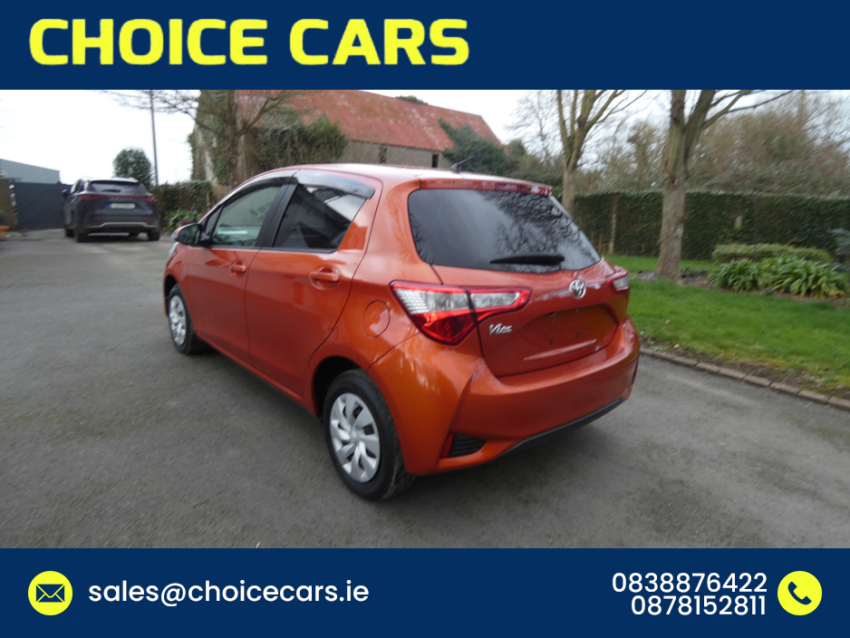 2017 Toyota Vitz - image 5