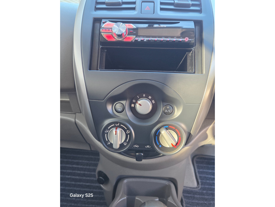 2017 Nissan March - image 10