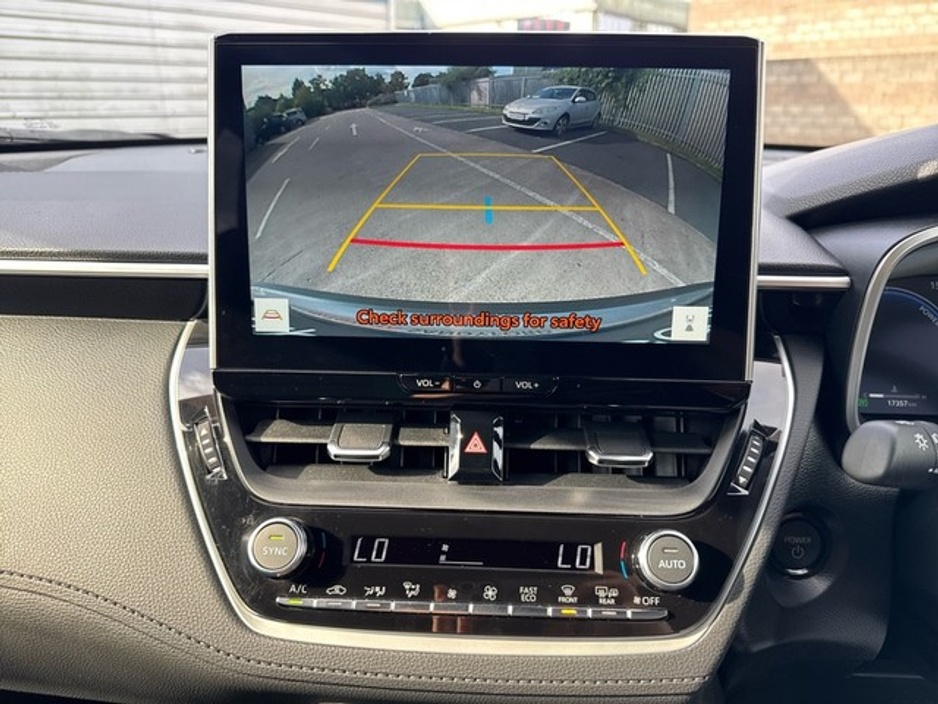 2025 Toyota Corolla Cross - image 14