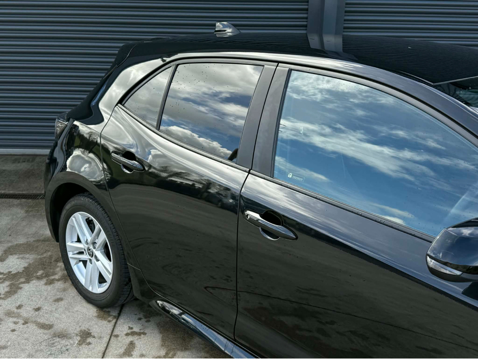 2023 Toyota Corolla - image 5