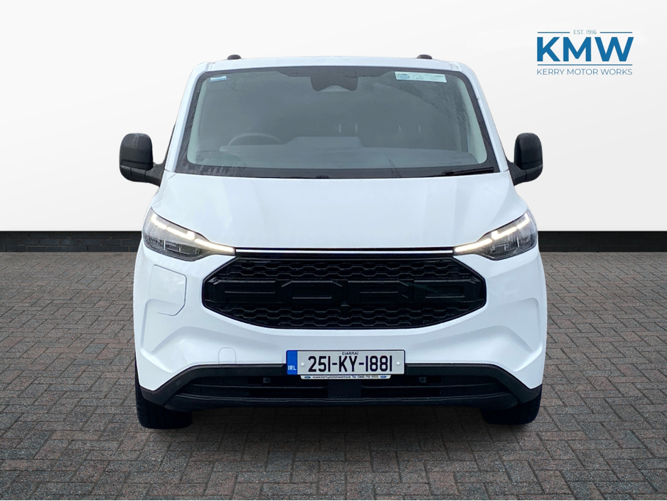 2025 Ford Transit Custom - image 2