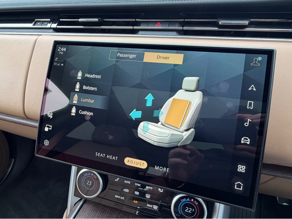 2023 Land Rover Range Rover - image 31