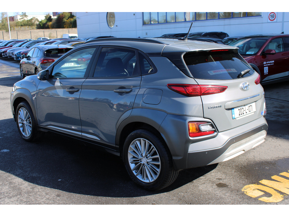 2020 Hyundai Kona - image 3