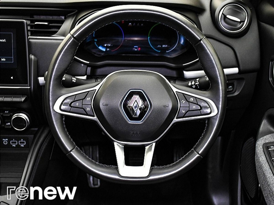2022 Renault Zoe - image 24
