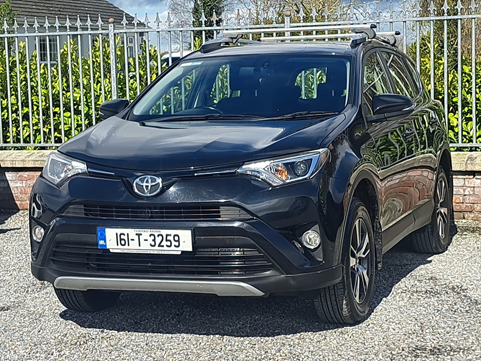2016 Toyota Rav4 - image 8