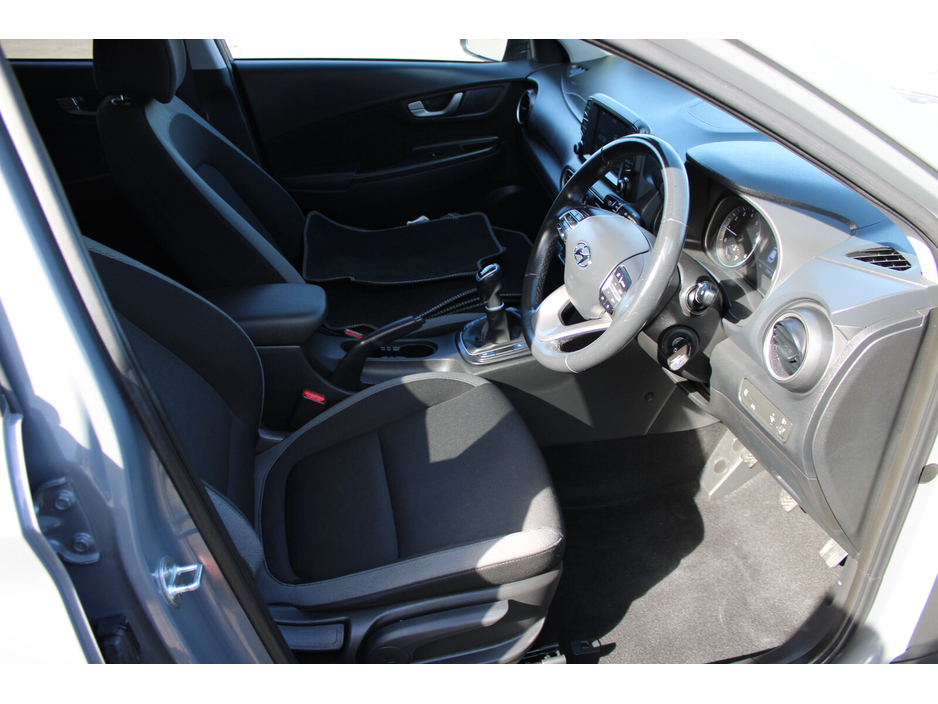 2020 Hyundai Kona - image 11