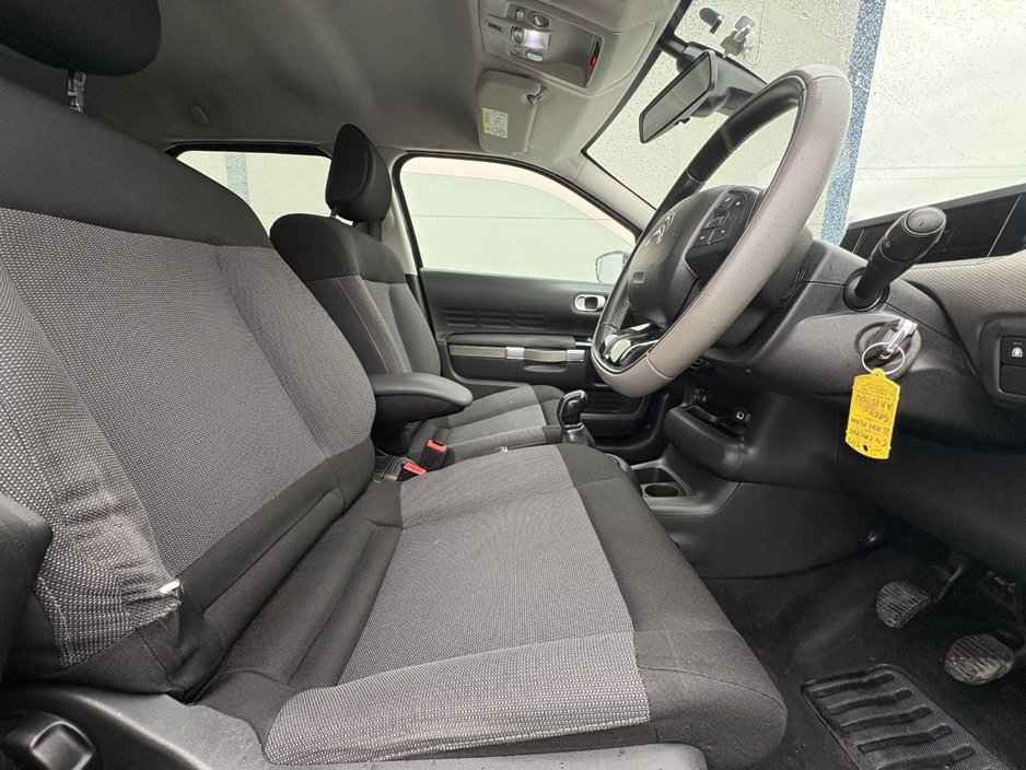 2015 Citroen C4 Cactus - image 5
