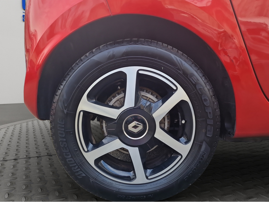 2018 Renault Twingo - image 14