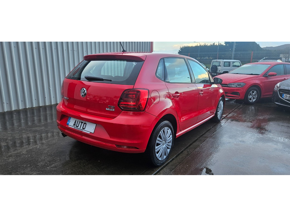 2017 Volkswagen Polo - image 10