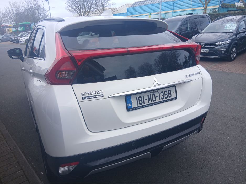 2018 Mitsubishi Eclipse Cross - image 11