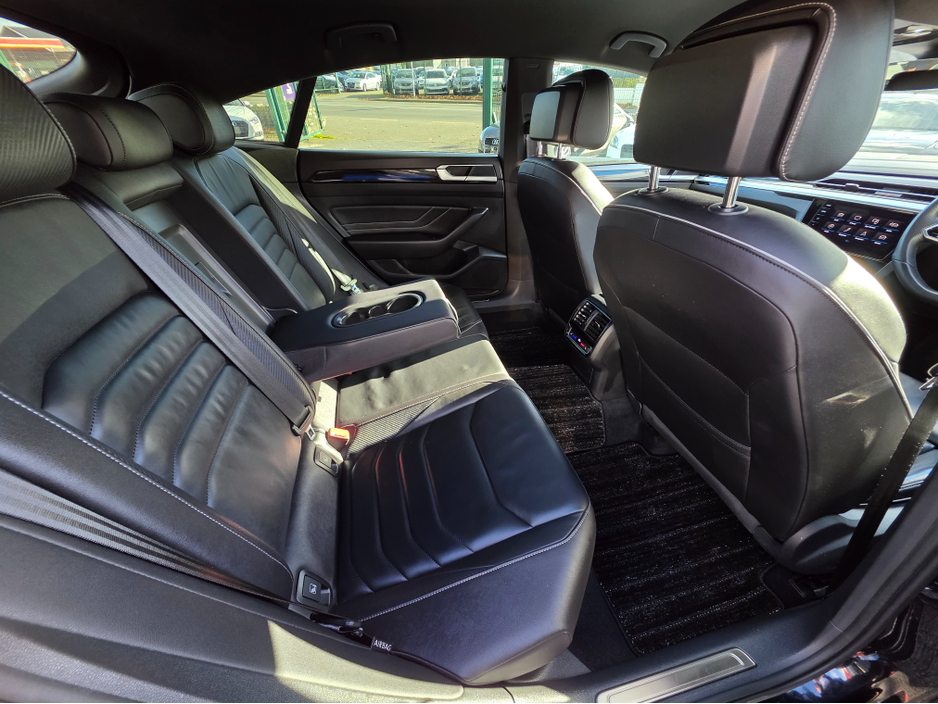 2022 Volkswagen Arteon - image 8