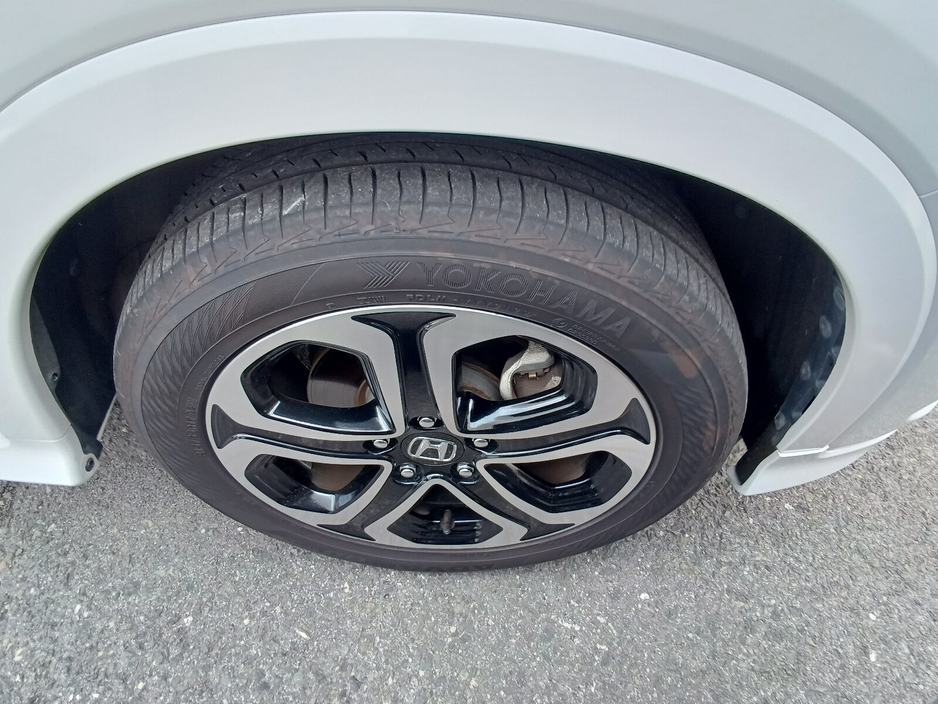 2018 Honda Vezel - image 15