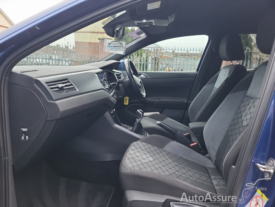 2022 Volkswagen Taigo - image 12